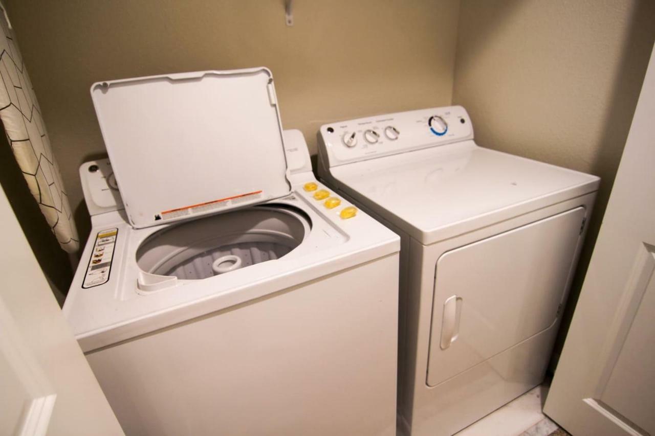 C - New 4 Bedroom Home - 5 Miles To Disney - Free Water Park - Private Pool キシミー エクステリア 写真