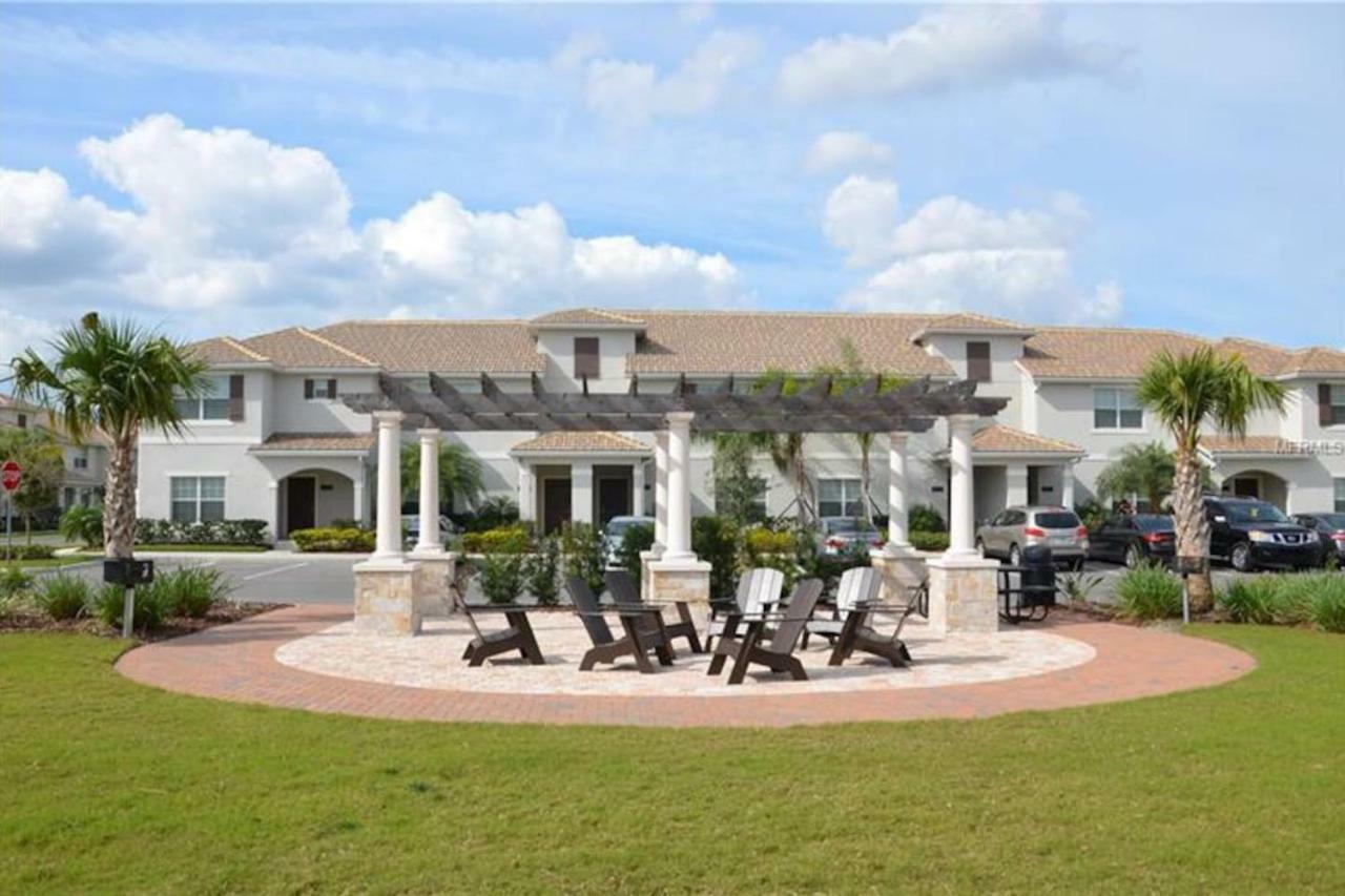 C - New 4 Bedroom Home - 5 Miles To Disney - Free Water Park - Private Pool キシミー エクステリア 写真