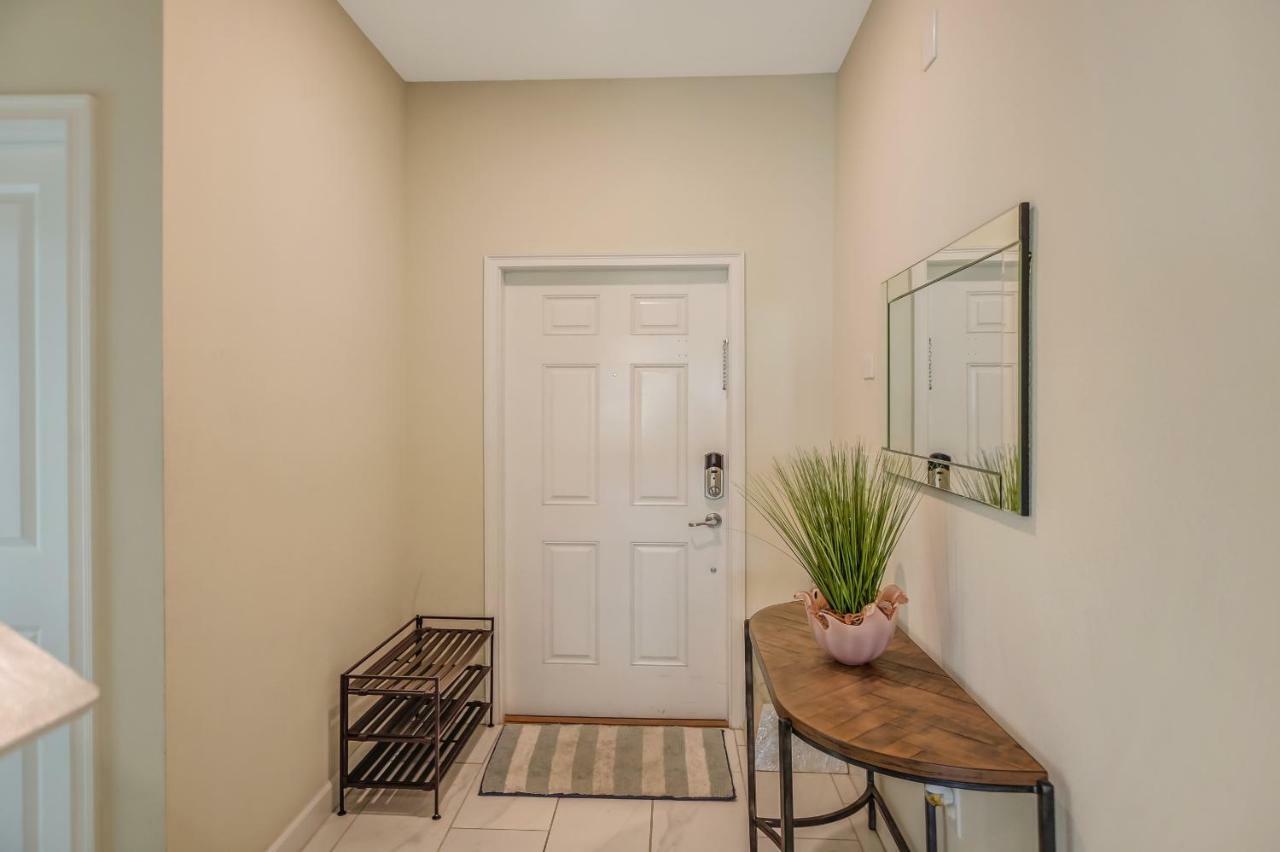 C - New 4 Bedroom Home - 5 Miles To Disney - Free Water Park - Private Pool キシミー エクステリア 写真