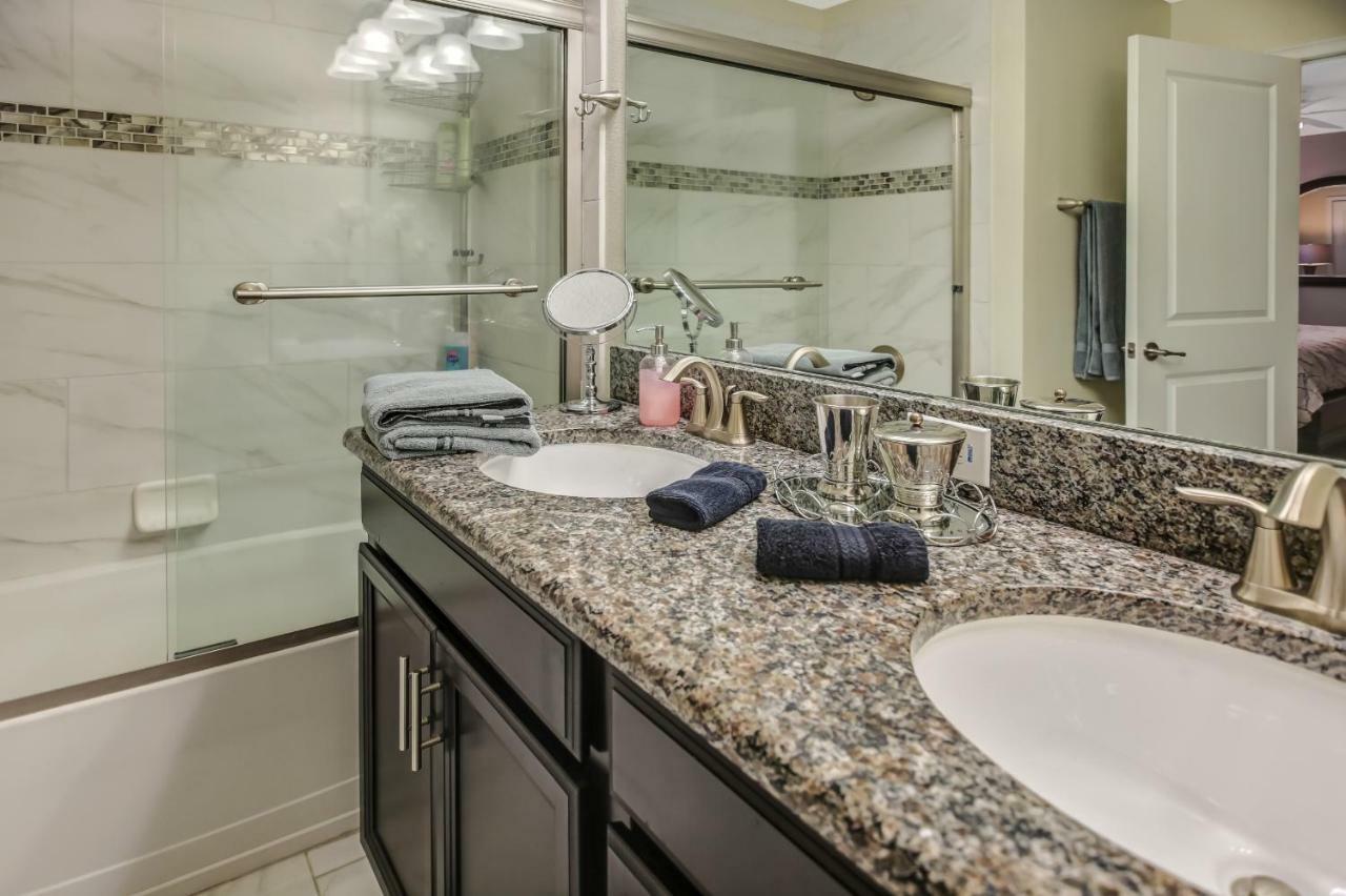 C - New 4 Bedroom Home - 5 Miles To Disney - Free Water Park - Private Pool キシミー エクステリア 写真