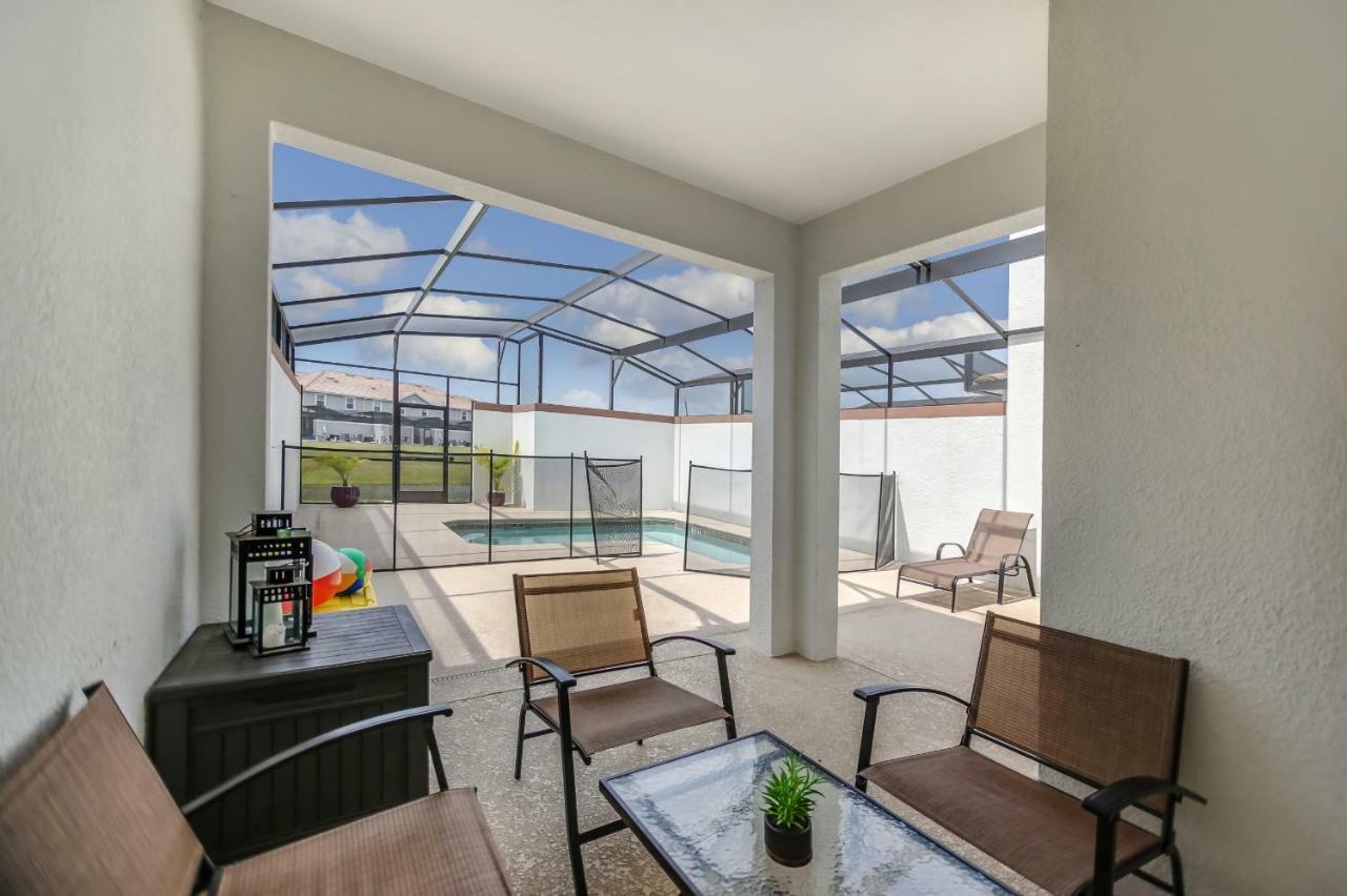 C - New 4 Bedroom Home - 5 Miles To Disney - Free Water Park - Private Pool キシミー エクステリア 写真