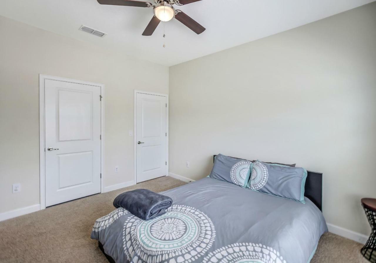 C - New 4 Bedroom Home - 5 Miles To Disney - Free Water Park - Private Pool キシミー エクステリア 写真