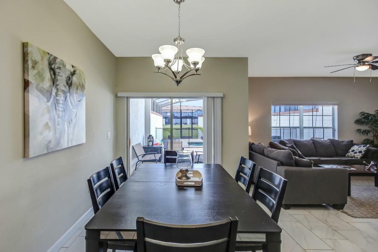 C - New 4 Bedroom Home - 5 Miles To Disney - Free Water Park - Private Pool キシミー エクステリア 写真